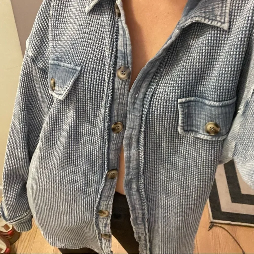 Le Lis Blue-Grey Waffle Knit Button-Up Cardigan - Picture 3 of 5